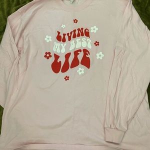 women’s long sleeve graphic shirt